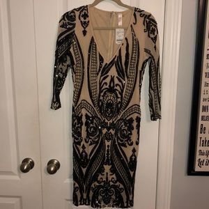 Mendocino V-neck Sequins dress